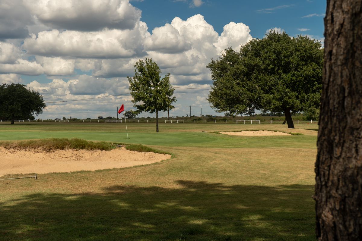 Gallery Legendary Oaks Golf Course